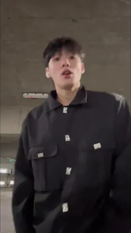 Golden Hour from an empty garage #goldenhourjvke #jvke #fypシ゚viral #viraltiktok #sing #singing #coversong 