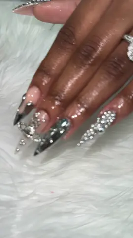 #fyp #foryoupage #nailsofhouston #nailstiktok #nails #nailart #houstonnailstech #explore #houstonnails #htxnails #christmasnails #christmastiktok #latinostiktok 