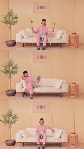 Replying to @ipang mestilah boleh. posing pon kami boleh guide😁 #studioraya #studiorayakedah #raya2024 #sungaipetani #aesthetic #photoshootraya #fyp #photoshoot 