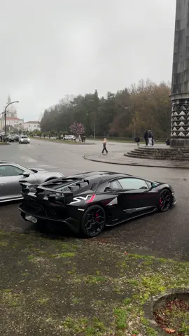 black fn #lamborghini #svj 