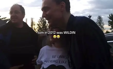 the fact that this was in germany too im so done #tomhiddleston #loki #lokilaufeyson #mcu #marvel #fans #tumblr #autograph #2012 #germany #cologne #köln #viral #fyp #foryoupage #xyzbca