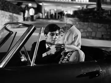 هلاا يالنااعس المُترف الجذاب  . . #foryou #explore #like #fyp #حمد_الخزينه #fy #سـّجين_شـِعر 