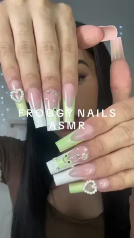 🐸 I love the sound of opening the mascara 😍 #asmr #pressonnails #fyp #frog 