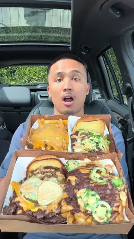 Best burger in Los Angeles?😳 #fyp #Foodie #review #fypシ #LosAngelesfood #foodtiktok #burger #mukbang #frenchfries #foodasmr 