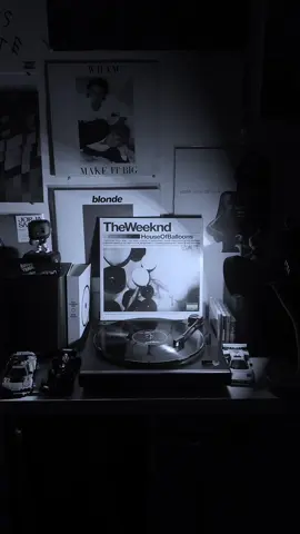 Wicked games- The Weeknd😮‍💨😮‍💨😮‍💨 This song slaps so hard omg (s/o K) Comment what other songs you wanna hear on vinyl #vinyl #vinylrecords #nowplaying #vinylcollection #wickedgames #theweeknd #houseofballoons #hob 