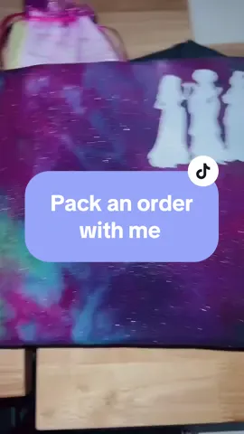 Pack an order with me! #graphictees #graphicsweatshirt #tiedye #graphicteeshirtshop #momoftiktokover30 #trendygraphictees #spookymom #cutegraphictees #momshirts #spookytees 
