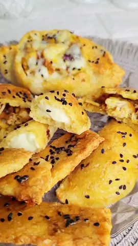 مرحباً 🙋‍♀️  جيتكم بطريقة العجينة اللي وعدتكم بيها 😋❤️  البنة فووووق من انها تهبل مش عااادية بكل😁❤️  جماعة الكيتو ولوكارب مافيش آي حرمان ✅️💪  اللي يطلعله الفيديو يخلّي تعليق 🥰 باش يوصل للجميع وتفاعلكم هو اللي مخليني نستمر معاكم ونزلكم كُل مرة طريقة حاجة تمشي معاكم ❤️😍 وقليلة جداً بالنشويات  . . #libya #tripoli_libya🇱🇾 #طرابلس #نزول_الوزن #كيتو_دايت #اكل_صحي #ليبيا #Lifestyle #منخفض_النشويات #صيام_متقطع 
