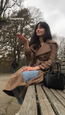 I’ve found the perfect music match for that 🍎 #biancaneve #disney #snowwhite 