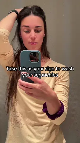 To be completely fair.. it was partly because I was around a campfire for hours and it got so much smoke on it.. but still 😅 #washyourscrunchies #scrunchies #scrunchie 
