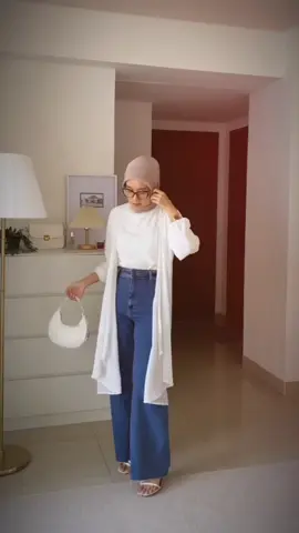 Rekomendasi outwear long cardigan wanita ceruty babydoll polos #longcardigan #outwearhijab #outwearoutfit #cardiganoutfit #longcardi #longcardigan #cardiganlenganpanjang #blazer #blazeroutfit 