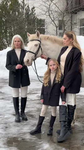 Мы похожи? #horse #antonovaviola 