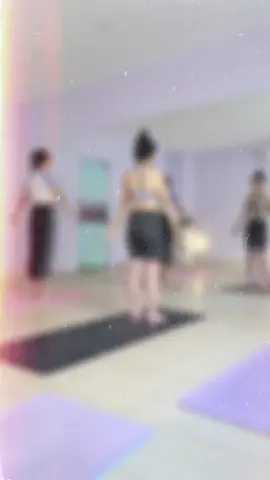 Cùng nhau Yoga cho tuần mới nhiều năng lượng nhé ☺️ #yoga #yogagovapphuong10 