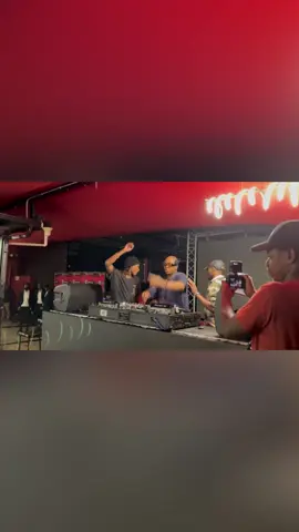 Vuka Siphande, new single with @luigi_anywhere and @mrnationthingz_sa #Siphande #MobiDixon #3Step #AfroHouse #AfroTech 