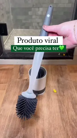 Produto viral que você precisa ter 💚 Comente QUERO ou link na bio  #escovadelimpezadoméstica #banheirolimpo #banheiro 