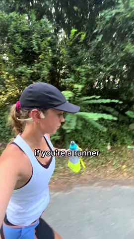 run stronger 🤝 single leg exercises #singlelegexercises #runningtips #runtok #runnergirl #injuredrunner #halfmarathontraining #runtokcommunity #runningcommunity #itbsyndrome #kneepainwhenrunning 