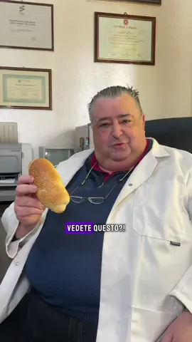 E TU PREFERISCI CROSTA O MOLLICA? 🍞🥖🥪  Inauguriamo la rubrica sugli errori alimentari 😉 Buon inizio settimana 👍🏼 SMM: @Noemi Leonardi ✨  #dieta #perte #fyp 