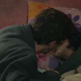 Alaz runs to Asi after finding out she is sick 🥺❤️‍🩹 #AsLaz #AsLazscenes #subenglish #yabani #asivealaz #asikız #alazoğlan #asikızalazoğlan #enemiestolovers #turkishseries #turkishdrama #dizi 