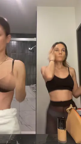 Broads live. #broadideas #rachelbilson #oliviaallen #wobbywob 