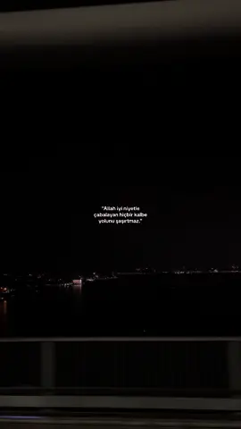 “Allah iyi niyetle çabalayan hiçbir kalbe yolunu şaşırtmaz.” . . . #dua #motivasyon #islam #keşfett #istanbul 
