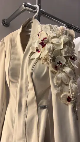 #مصممة_ازياء #explore #ترند #fyp #فساتين #تصميم_فستان #tiktollongs #fashion_designer #فستان_ناعم #كوليكشن_العيد #فستان_العيد #فستان #viral #فستان_سهرة_جديد😎 #بليزر 