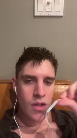 My hair is wet BE COOL #christiangirl #byu #byobit 