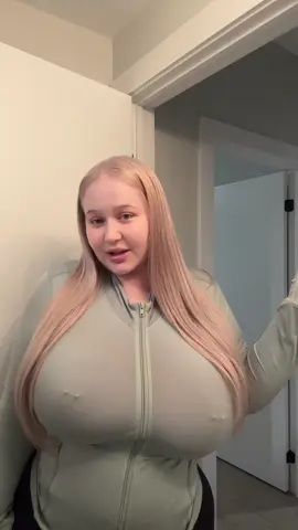 What do you think?😅 #fyp #thick #thicktok #storytime #curvy #curvytiktok #trending 