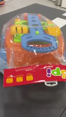 Deixe a diversão na praia começar com o conjunto Tópi Mileva Sortido da PEQUERRUCHOS! 2 • Com cores vibrantes e formas estimulantes, este conjunto é perfeito para o desenvolvimento criativo e educacional das crianças. #PEQUERRUCHOS #DiversãoNaAreia #BrinquedosEducativos 