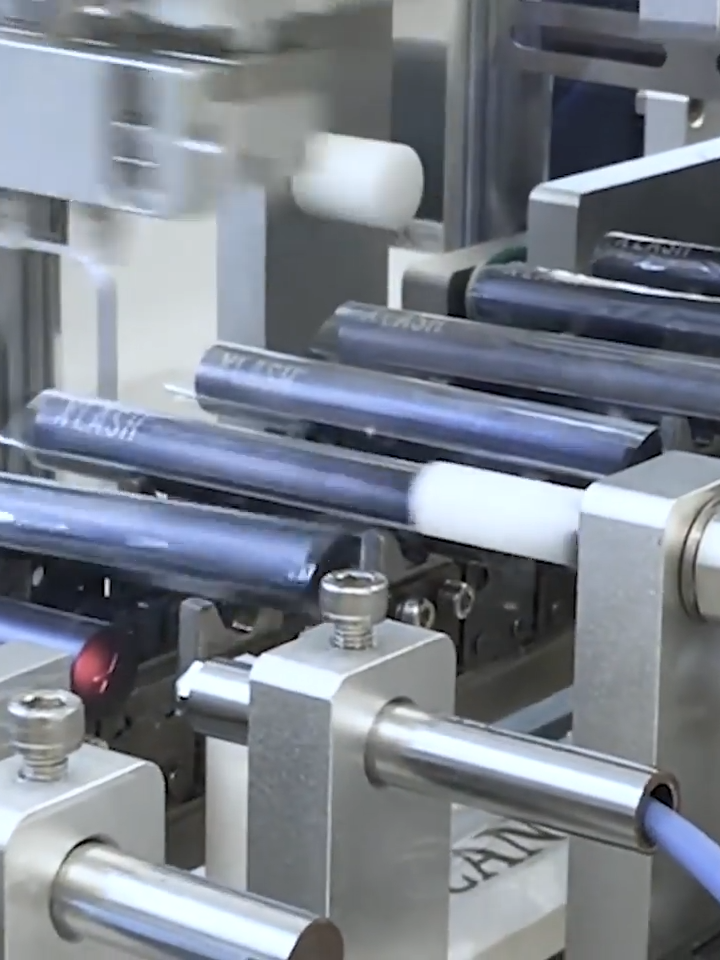 ¿Te has preguntado alguna vez cómo se fabrica nuestro Serum de Pestañas de Xlash?  ¡Sigue viendo porque te lo mostramos! 😍  En nuestro laboratorio, creamos el mejor serum de pestañas utilizando ingredientes activos naturales y seguros. Nos aseguramos de cumplir los más altos estándares de calidad y siempre seguimos el procesomás riguroso para garantizar la eficacia de nuestra fórmula 😊✨  ¡Síguenos para más información detrás de escena y para descubrir los secretos detrás de tus productos de belleza favoritos! 💄💋  #DetrásDeCámara #FabricaciónXlash #XLashSerum #Belleza #TikTokBeauty