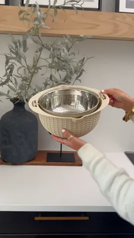 4-1 Colander with Mixing Bowl Set - Strainers for Kitchen, Food Strainers and