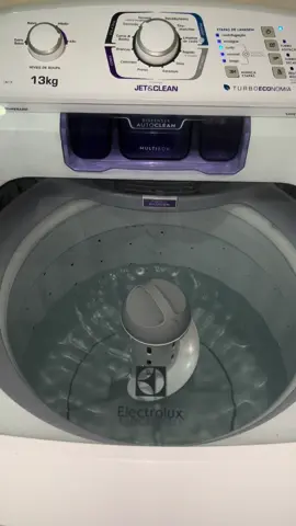 Edredom da Semana limpinho  ✅ #maquinadelavar #lavandoroupas #limpieza #lavandoropa #foryou #donadecasa #cheirinho 