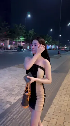 នេះស្បែកថតពេលយប់ផង😁 #nnnbodybyounnoy #foryou #fyp  @N.NN_Body _lotion 