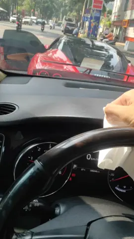 ngầu 😎 khi anh bước xuống từ siêu xe 🚗 .. Ferrari 😍#xuhuongtiktok #xuhuong 