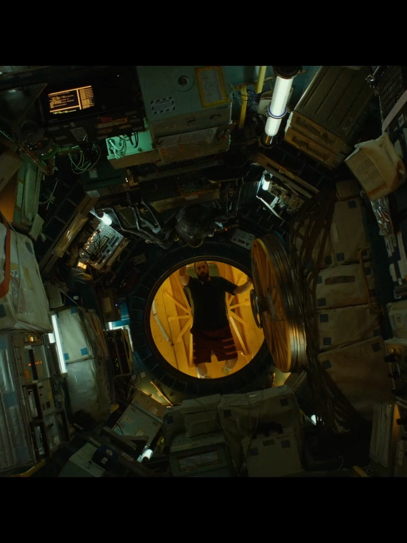 Film dialógus (0068) by Tomassó #filmek #filmeknektek #filmekmagyarul #dialógus #spaceman #űr #idegen #idegenek #adamsandler #űrhajó #alien