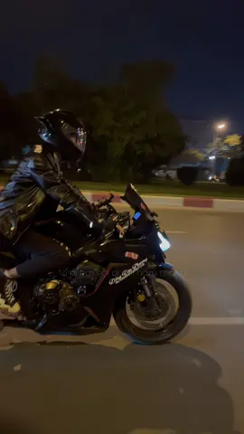 Ngày đi làm,tối về chạy xe ôm 🤣#cbr650r #pkl #binbg 