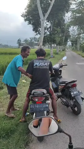 h+ 1 ngabuburit bolooo