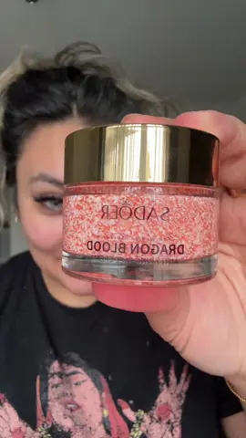 This is nothing like any other moisturiser ive used! #fyp #sadoer #dragonblood #moisturiser #skincare 