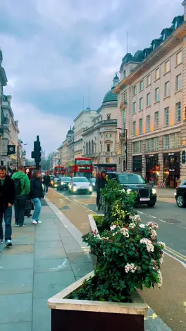 #london #cityoflondon #citylife #londonlife #beautyoflondon❣️ #uk #england #visitlondon2024 #fypシ #fypシ゚viral #capcut_edit #foryou #foryoupage #explorepage #capital 