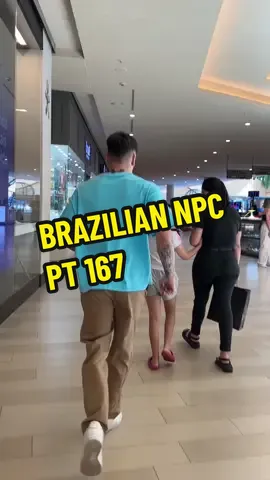 Brazilian NPC aborda mini querida que nao escolheu brinquedo