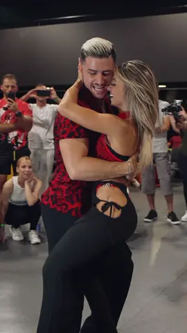 ♥️🖤#SimoneyDanilaBachata #Bachata #viral #bachatalove #couplegoals #bachatanewstyle 