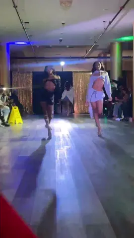 This is what its like to be a Vanity Elite Model 😌  #walkphilly #phillyfashion #walkcmf #communityorg #phillyfashionshow #viral #runwayshow #models #phillyurbanmodeling #victoriassecret #vanityfair #talent #femalemodels #talentscout #tristate 