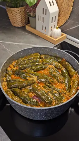 طريقة كامله أطيب دولمة سلق بطريقة مميزة ومضبوطة والطعم كلش تخبل👌🏻😋#دولمة #دولمة_عراقية #وصفاتي #مشاهدات #اكسبلور_تيك_توك #اكسبلور_تفاعلوا_لايك #مشاهدات_تيك_توك #تصويري📸 #duhok_zaxo_amedi_semel_akre #kurdistan ##fy #fyp 