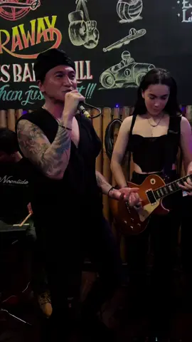 @Anji MANJI @joeypenny._ #fypシ゚viral🖤tiktok #music #gitarisindonesia #gitarisindonesia #bali #lespaul #jaming 