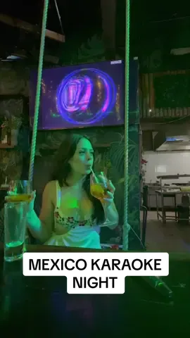 KARAOKE NIGHT GOES CRAZYYYY #mexico #vacation #Vlog #karaoke #Siblings 