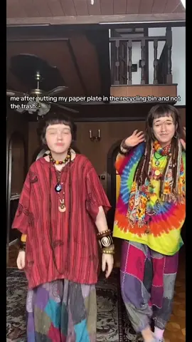 i am now saving the environment ✊ #fypシ #fyp #foryou #foryoupage #hippie #rafa #praisejahinthemoonlight #recycle #eating #plate #foryourpage 