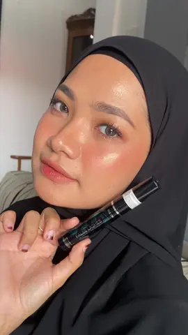 Salah satu maskata rekomendasi aku yg waterproof, smudgeproof, no clumpy #maskaraoriflame #theonemascaraoriflame #theonemascarawaterproof #theonefalselashes360 