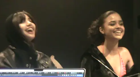 ‘TYLA’ my debut album drops next week friday  Gave Lisa the first listen 🐅💕 This is A.R.T 