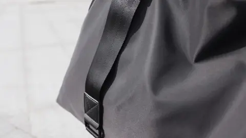MarkRyden Carry: Lightweight & Spacious Duffle Bag