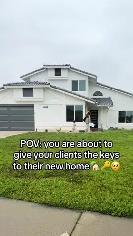 So happy for my clients🏡🔑 ready to purchase or sell your home? Message me💕🫶🏻 #realfor #houstour #realestate #MomsofTikTok #momlife #singlemom #singlemomrealtor #westcovinarealtor 