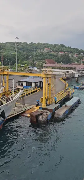 Pelabuhan padangbai Bali #pelabuhanpadangbai #pelabuhanlau#kapalfery 