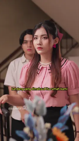 Pesan misterius dari perempuan misterius. #SerialTikTok #TikTokTainment #TikTokSeries #TikTokSeriesFuture #drama #aurasekartika #suneedaycreative #dramatiktok #viraltiktok #kehidupan #bos #suamiistri #selingkuh #perempuan #misterius 